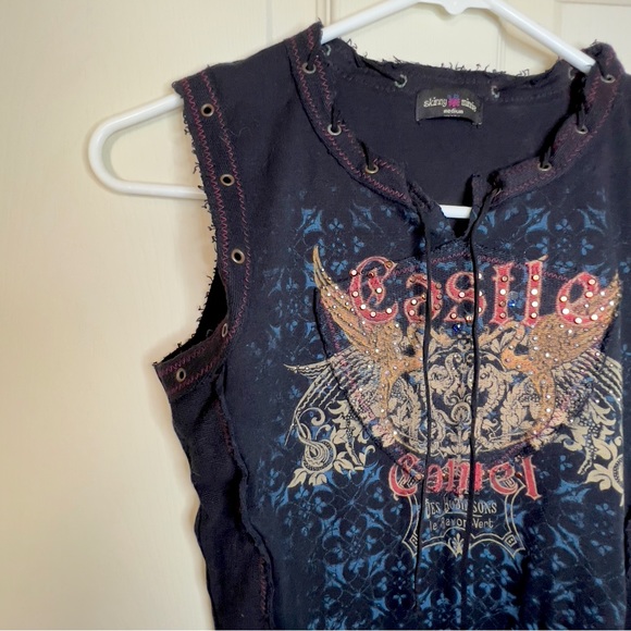 Sleeveless Skinny Minnie - Picture 4 of 5